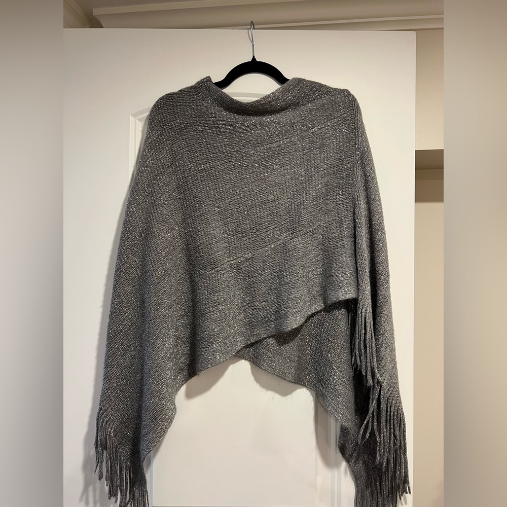 Chic Women's Gray Fringe Cardigan